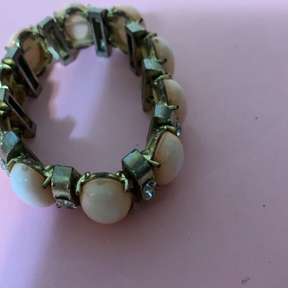 Beautiful pale pink bracelet, stretch* - Picture 5 of 6